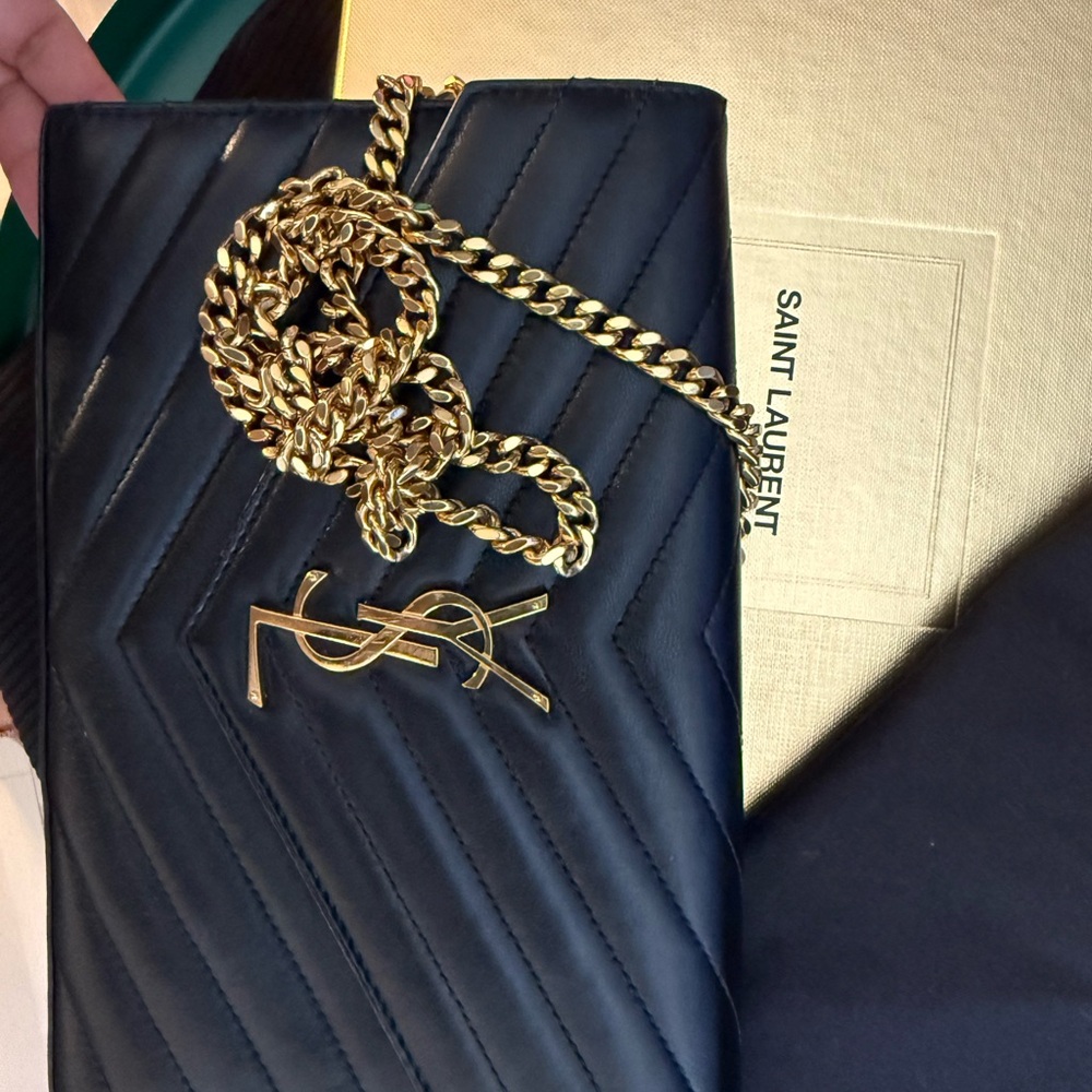 Saint Laurent Cassandre Matelasse Chain Bag - includes box dust bag and receipt - Picture 8 of 9